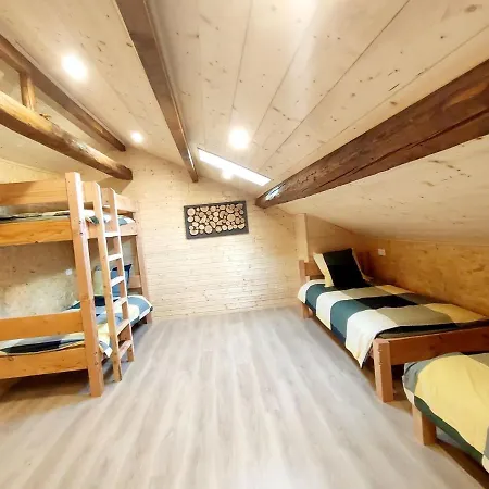Holiday home Des Rondins *